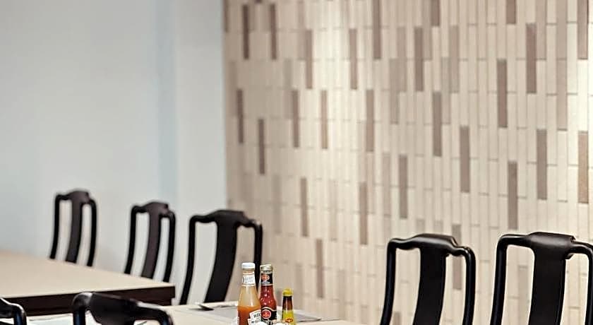 Three Sukhumvit Hotel