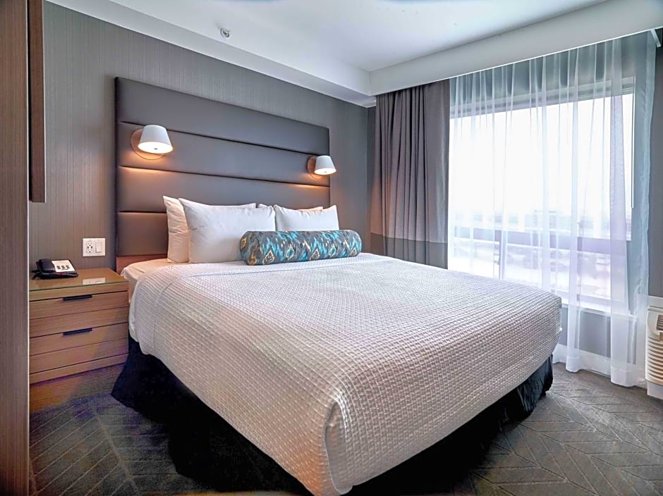 Sandman Signature Plano-Frisco Hotel