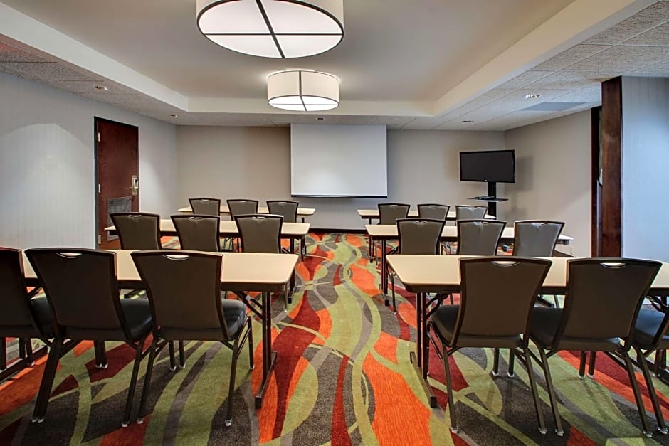 Drury Inn and Suites Bowling Green