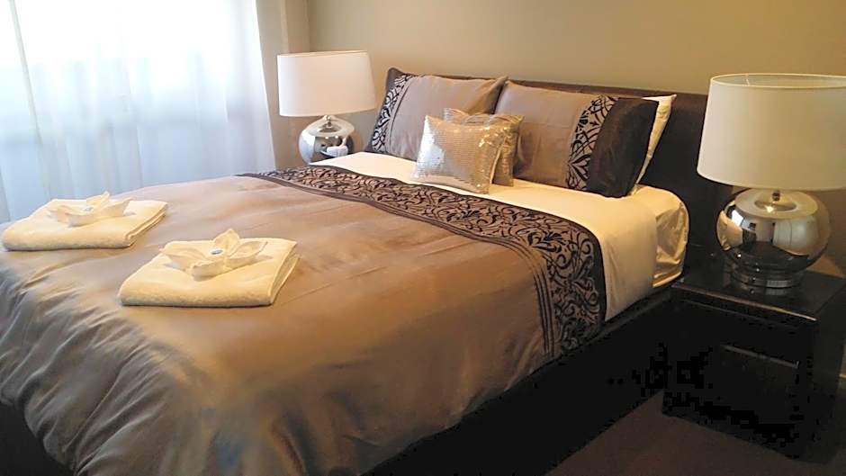 Sovereign Pier On The Waterways