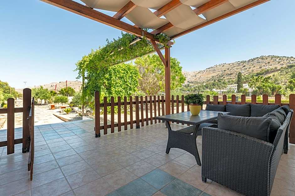 Vlycha Beach Apartments