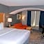 La Quinta Inn & Suites by Wyndham Rochester Mayo Clinic S