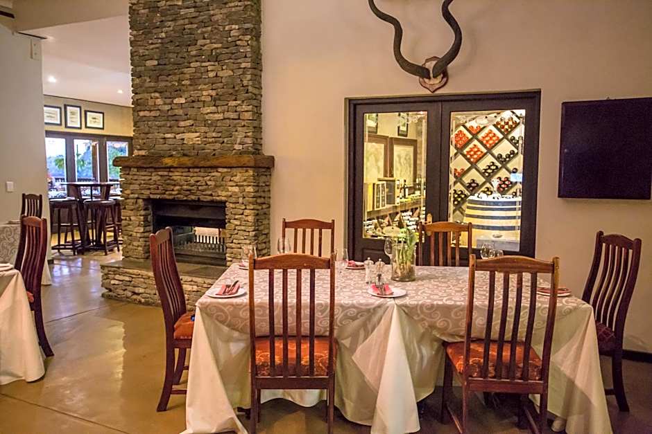 Hamiltons Lodge & Restaurant