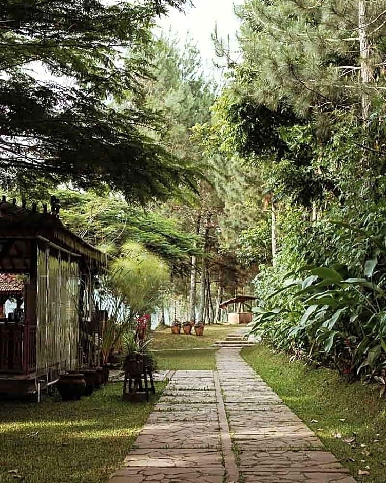 Mulberry Hill by The Lodge