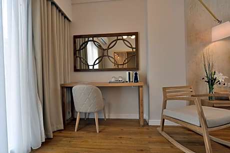 Suite with Hammam  and Acropolis View