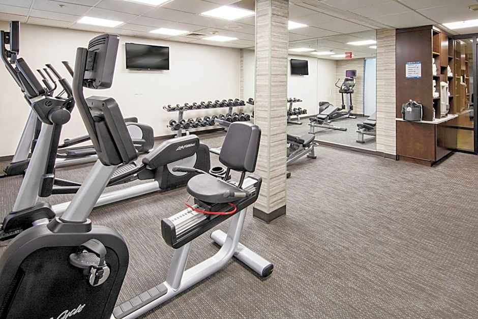 Courtyard by Marriott Chicago St. Charles