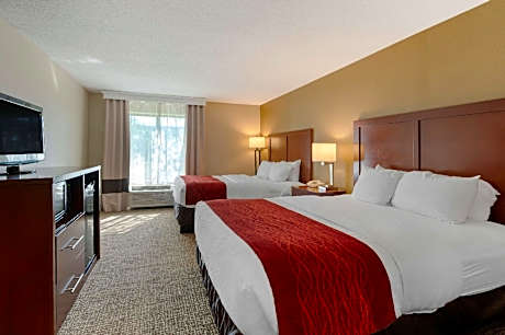 2 Queen Beds, Suite, Nonsmoking