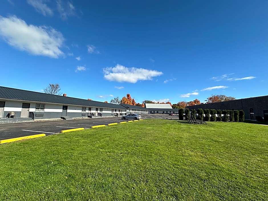 Glengarry Extended Stays