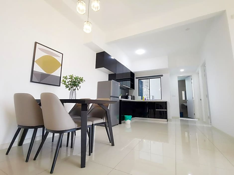 The Elysia Park Residence by Home Owner