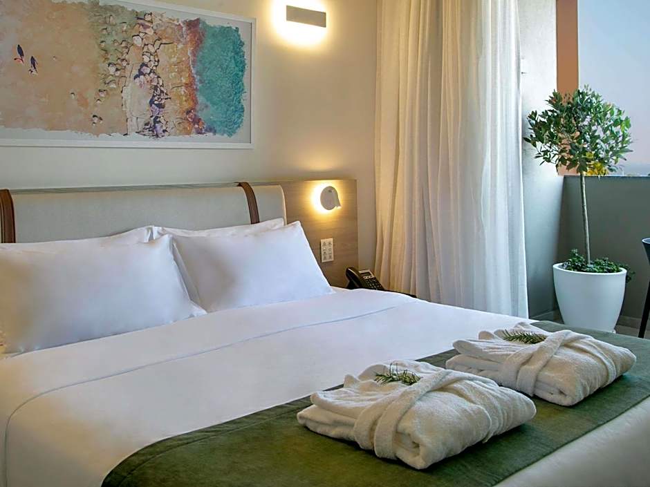 Mercure Larnaca City 