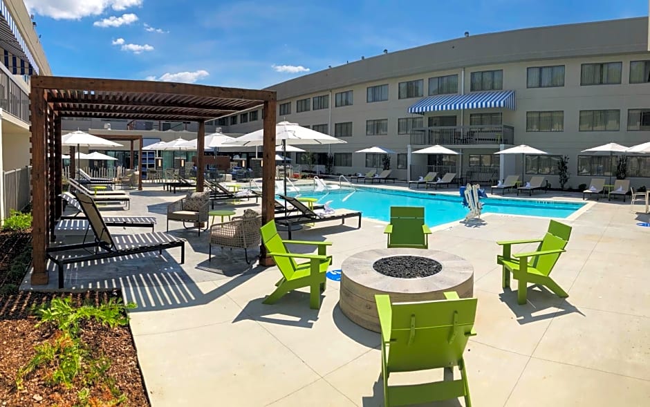 DoubleTree Suites by Hilton Nashville Airport