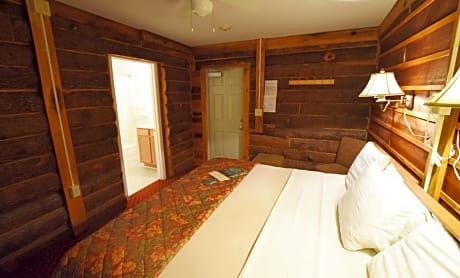 King Room in Poplar Lodge Motel