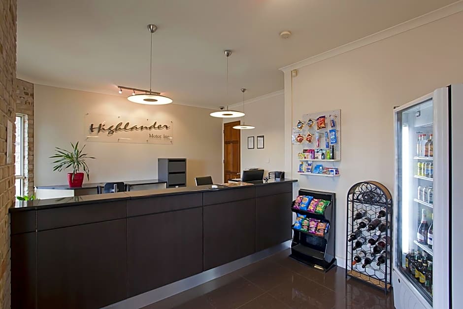 Highlander Motor Inn