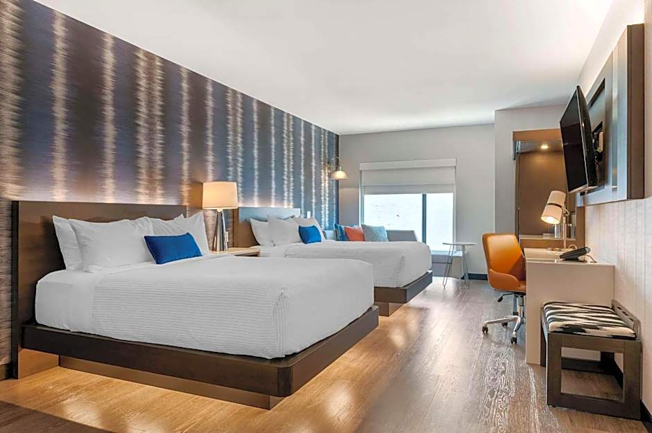 Cambria Hotel Detroit Downtown