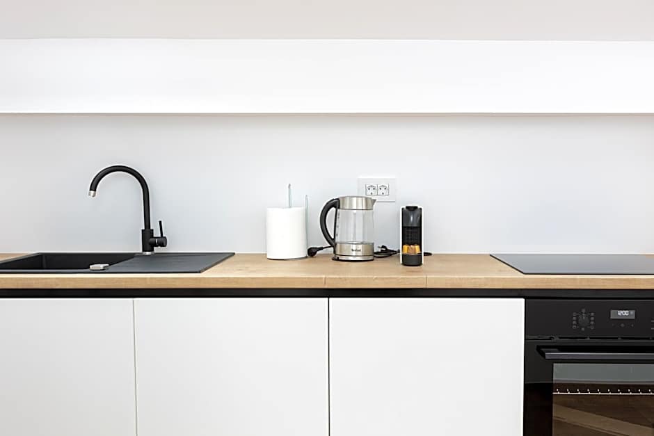 PEAK Aparthotel - Old Town - by CityHost