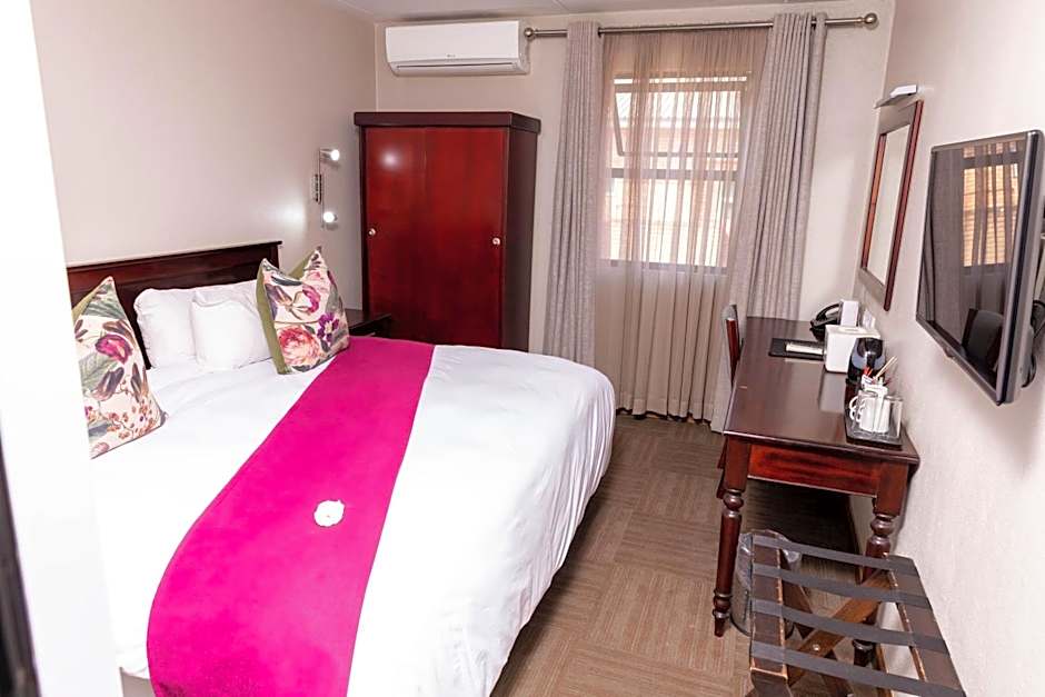 Hotel 247 @ White River