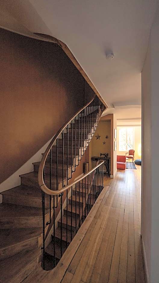 Chambres au coeur du quartier historique - Maison Alternativi