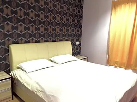 Tas Sakura Budget Hotel
