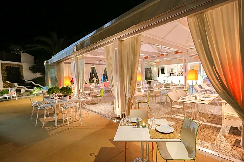 Mandraki Village Boutique Hotel