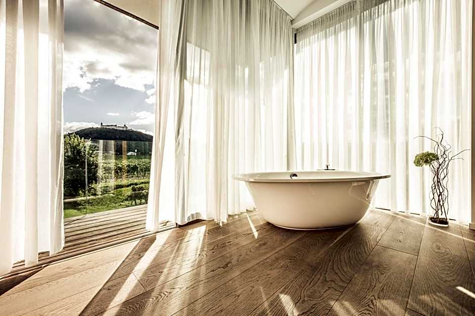 MALAT Weingut und Hotel