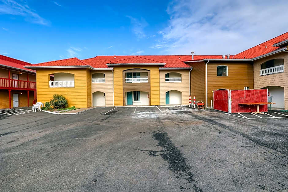 Newport Inn By OYO - Hwy 101