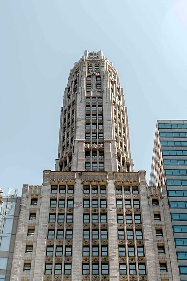 Club Quarters Hotel, Wacker at Michigan