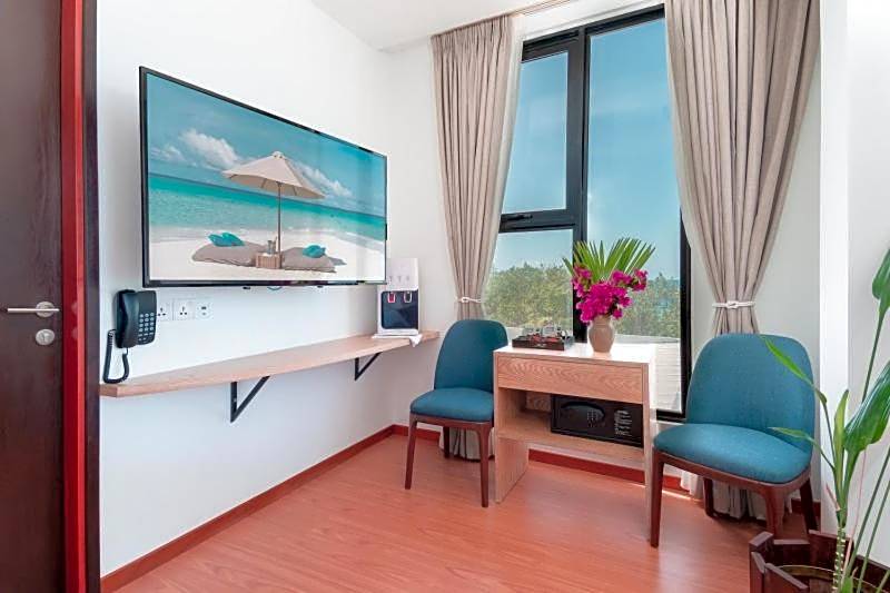 Ranthari Hotel and Spa Ukulhas Maldives