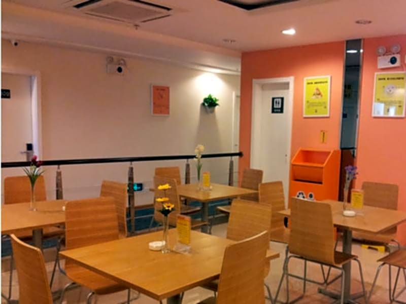 7 Days Inn Nanchang Bayi Square Railway Station North Square