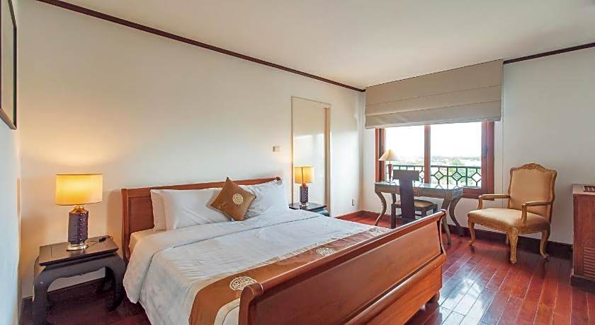 Saigon Domaine Luxury Residences