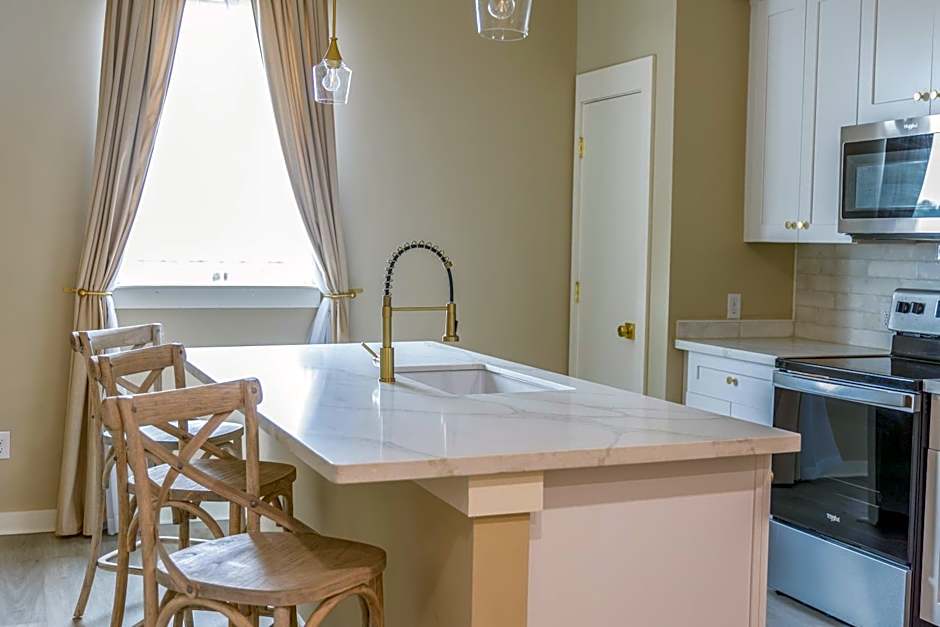 Hotel Whiskey in Pascagoula