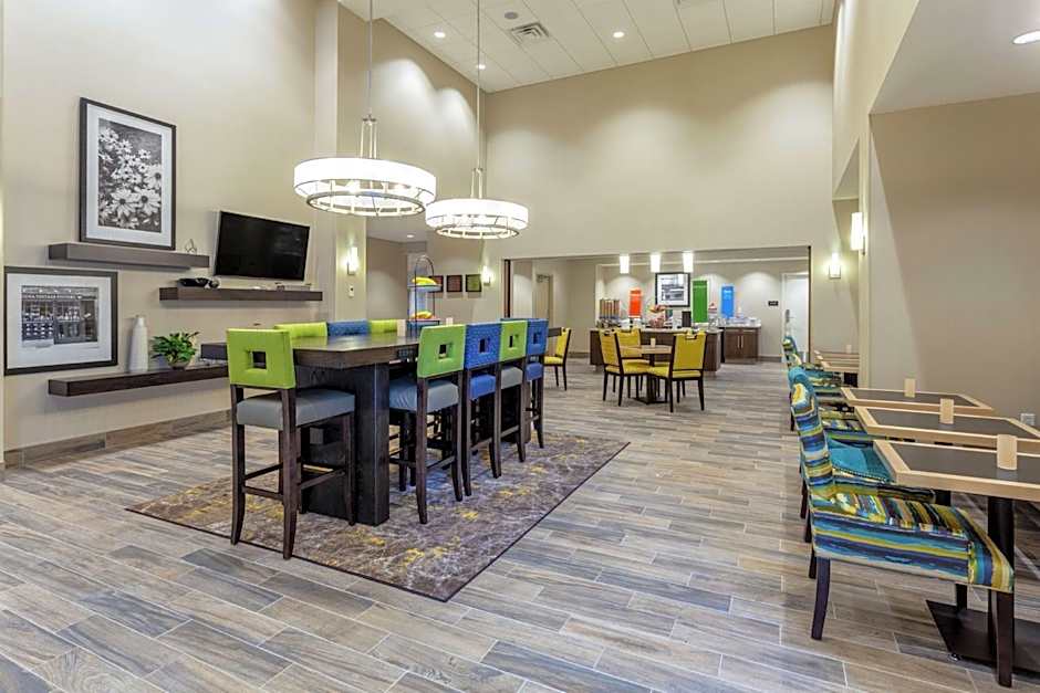 Hampton Inn By Hilton & Suites Burlington