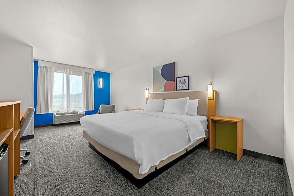 Spark by Hilton Pelham Birmingham I 65