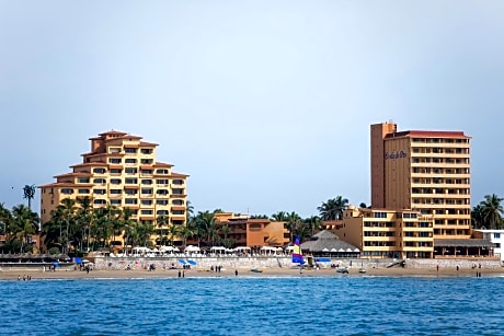 Costa de Oro Beach Hotel