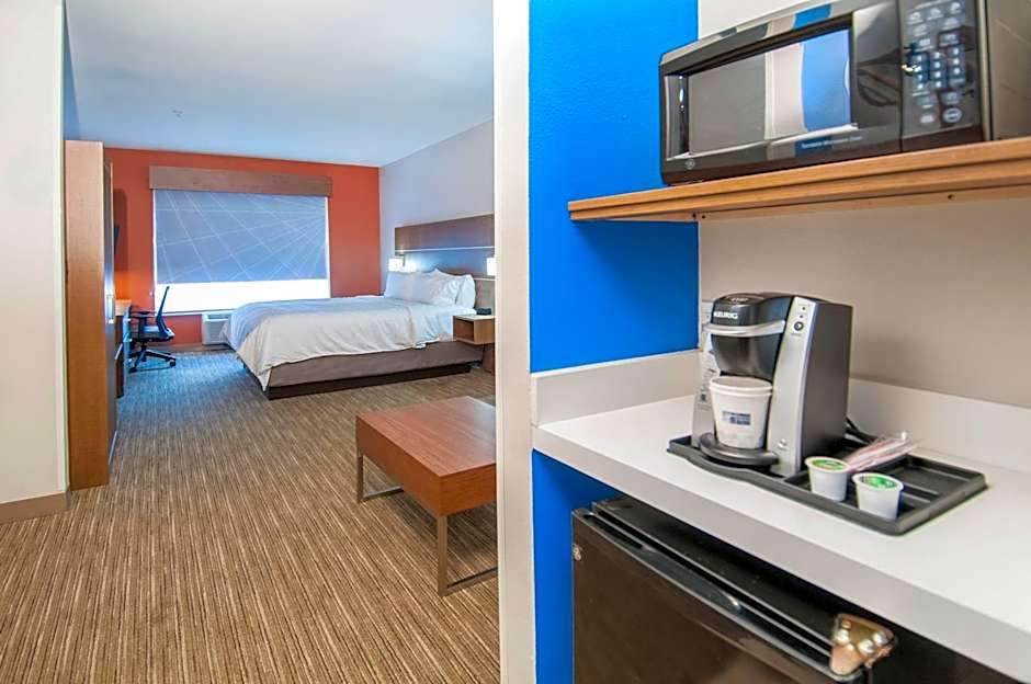 Holiday Inn Express Hotel & Suites Biloxi- Ocean Springs By IHG