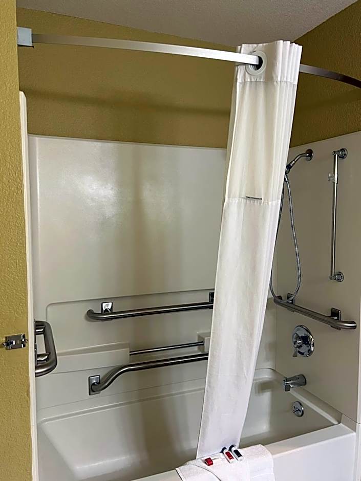 Super 8 by Wyndham Trinidad