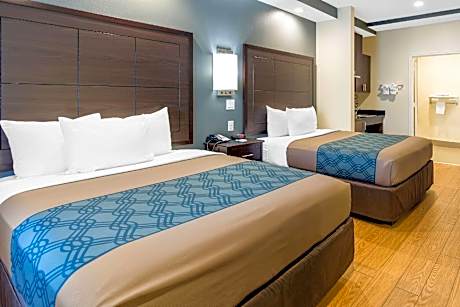 Queen Room with Two Queen Beds - Accessible/Non-Smoking