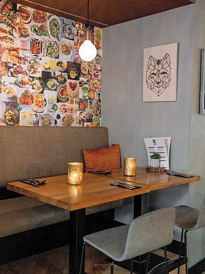 Wolf Hotel Kitchen & Bar