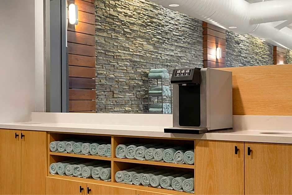 Courtyard by Marriott Boston Brookline