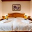 HOTEL DOLOMITI di De Martin D Oscar