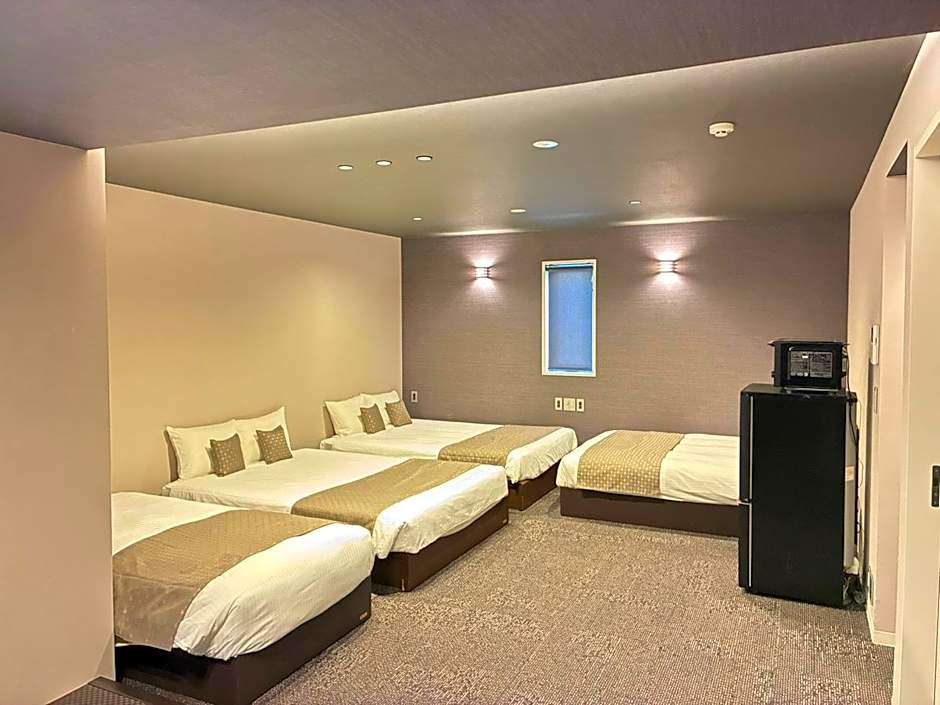 GRAND BASE Moji Nagomi