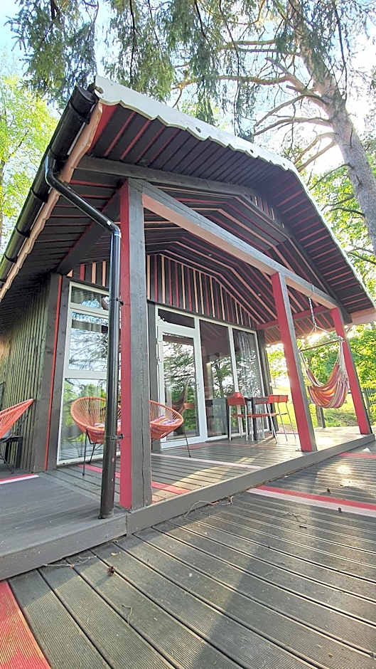 VIP Red Love house for 2