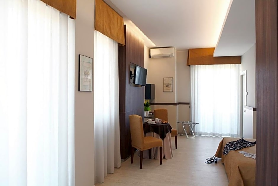 Hotel Mondial