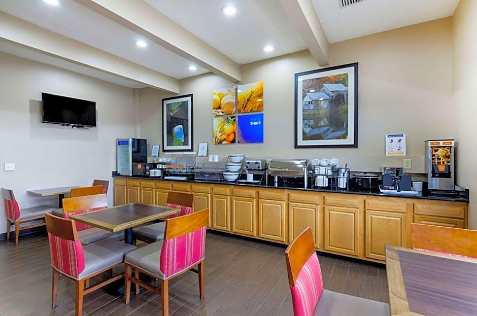 Comfort Inn Atkins