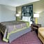 Super 8 by Wyndham Hebron Lowell Area