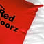 RedDoorz Syariah near Universitas Negeri Padang