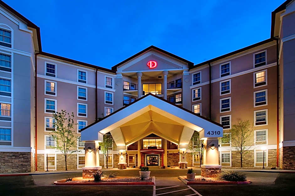 Drury Inn & Suites Albuquerque