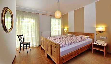 Luxury One-Bedroom Apartment