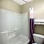 La Quinta Inn & Suites by Wyndham Houston Baytown East