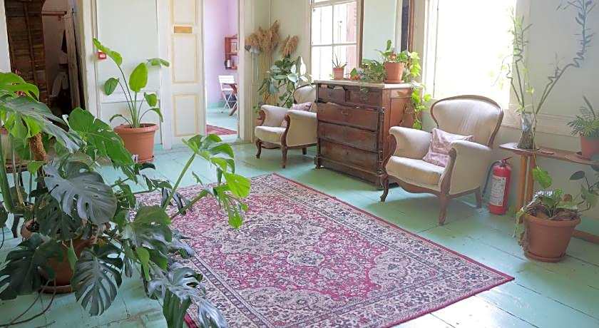 LOTUS GARDEN HOSTEL