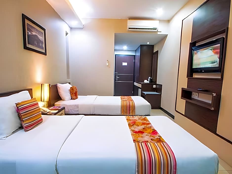 Daima Hotel Padang